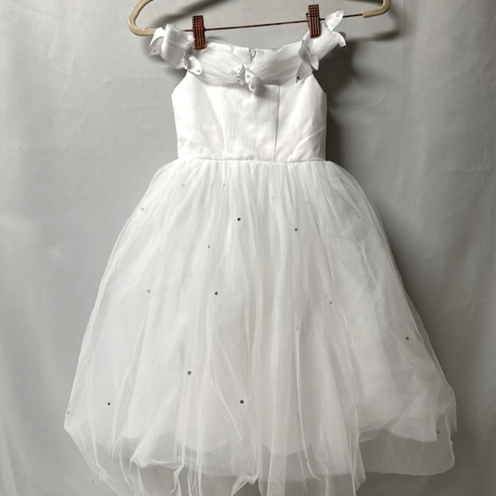 Full length flower girl dress with butterflies around top & Tull has gems (1446) - Picture 2 of 9